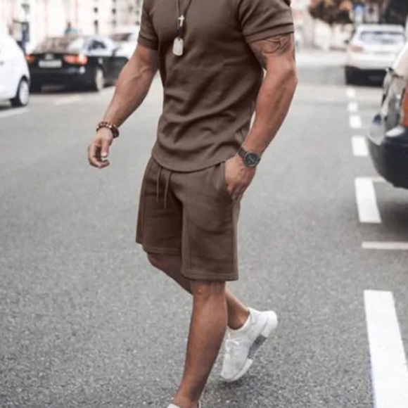 Men's Brown Casual Shirt and Shorts - Picture 1 of 1